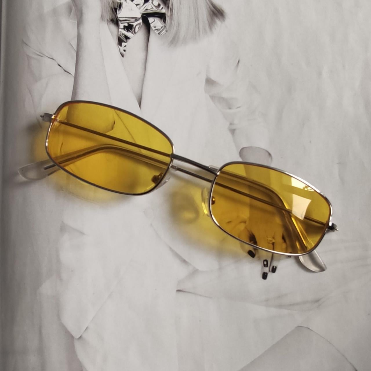 Очки маленькие прямоугольные Желтый