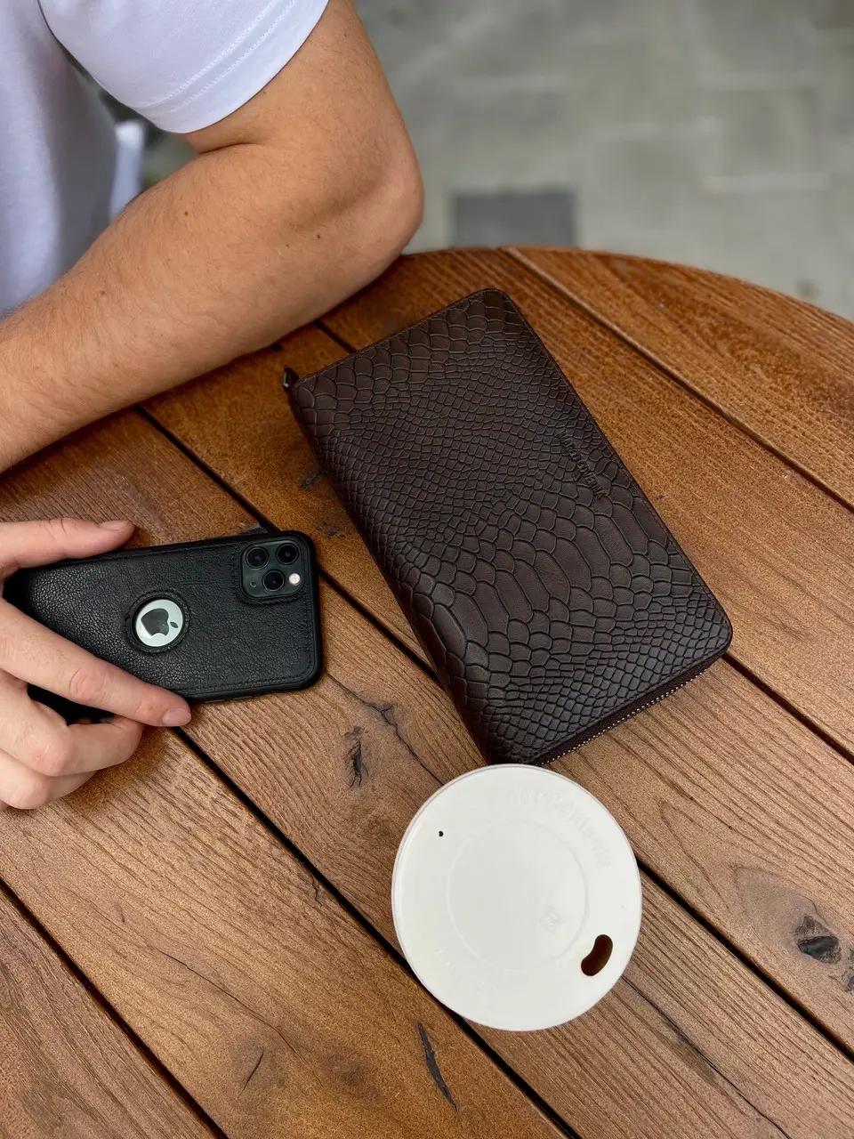 Кошелек-клатч Marco Coverna на молнии с блоком под карты из натуральной кожи Коричневый (MC086-5901С) - фото 8