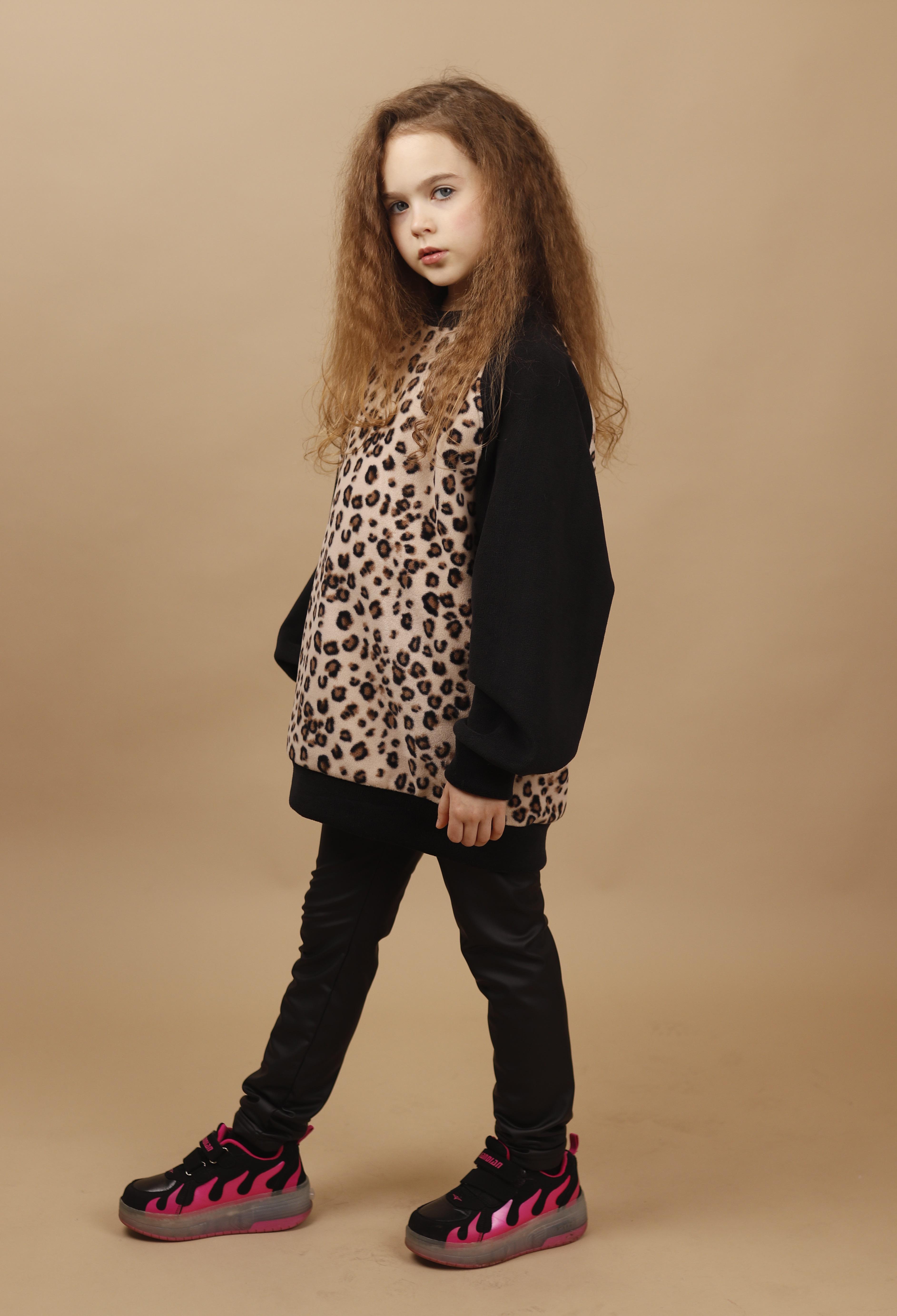 Свитшот для девочки подростковый Stay р. 152 Черный (23243839) - фото 3