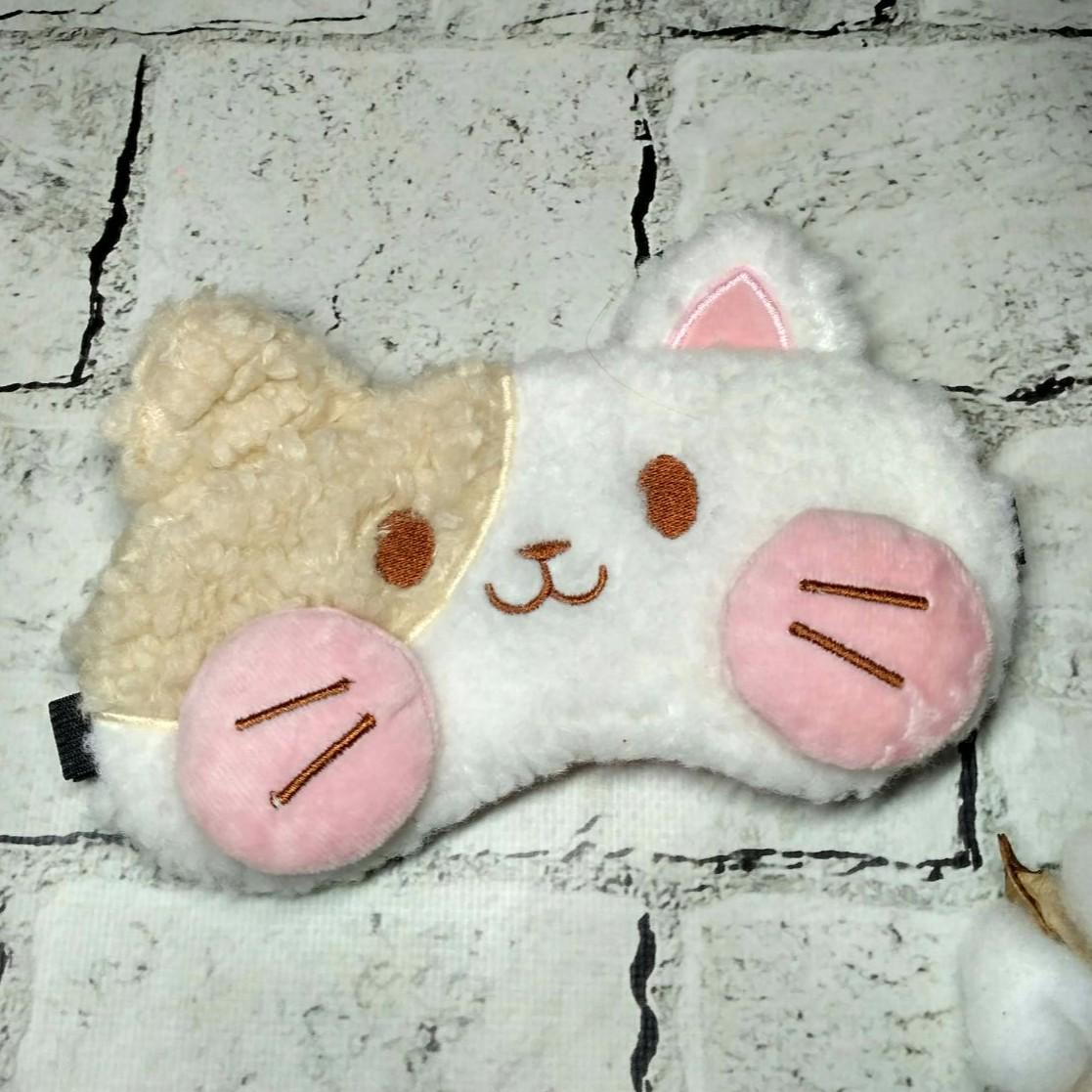 Маска для сну плюшева Котик 18х9 см Бежевий (20244-4) - фото 1 Маска для сну плюшева Котик 18х9 см Бежевий (20244-4) - фото 1