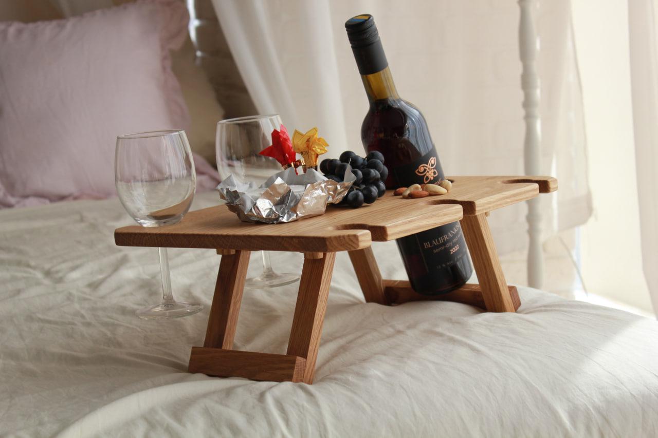 Столик винний Кемпінг з дуба під 6 бокалів для подачі фруктів/закусок/сиру 40х30х17 см (WDT-3.2) - фото 5 Столик винний Кемпінг з дуба під 6 бокалів для подачі фруктів/закусок/сиру 40х30х17 см (WDT-3.2) - фото 5