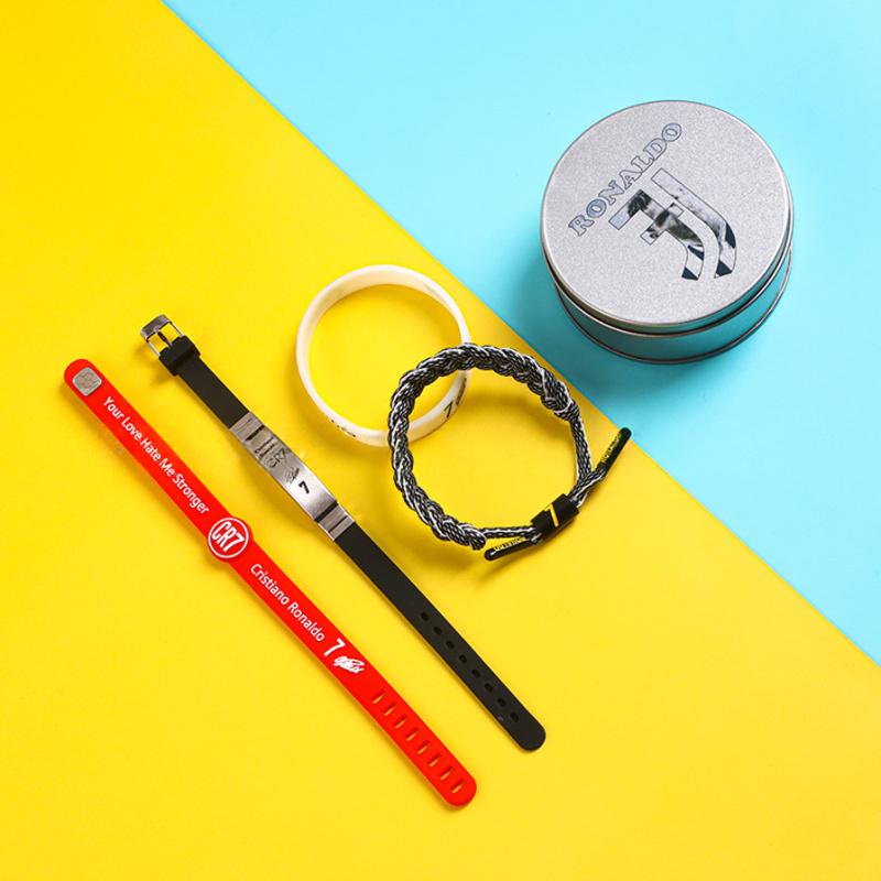 Набор браслетов Cristiano Ronaldo в металлическом кейсе (26972670)