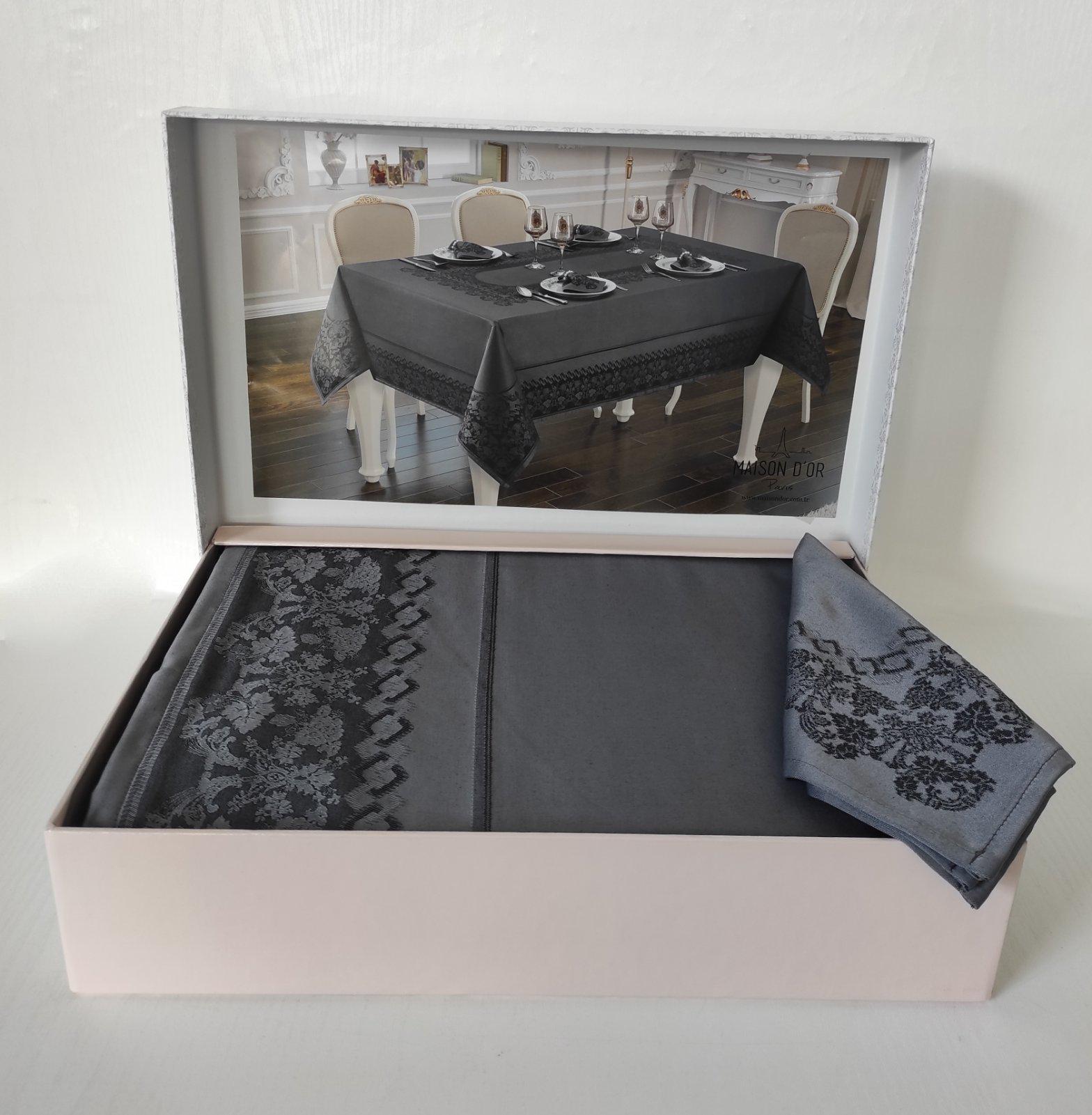 Скатерть Maison D'or Set 160x320 + 8 шт. салфеток Palmer Grey/Black (CN10751)