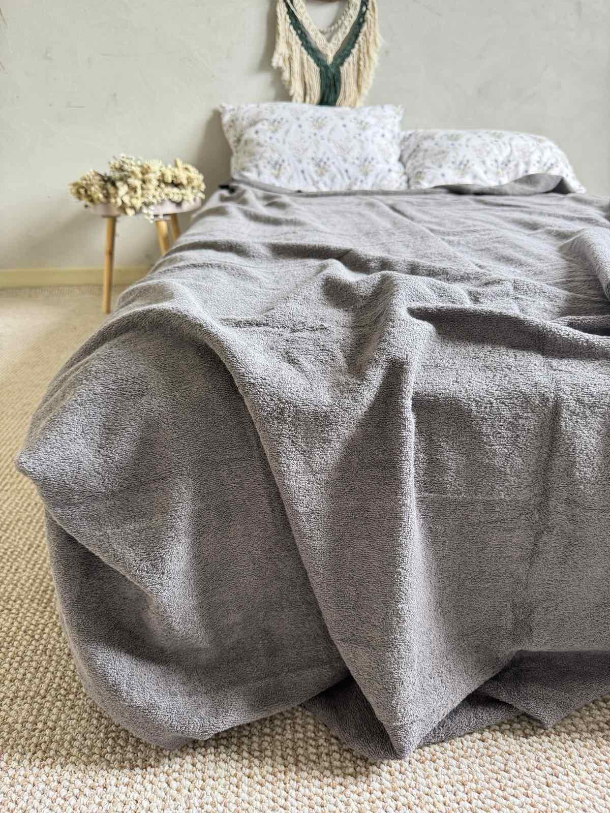 Простынь-покрывало махровое ZEINTEX MADEIRA хлопковое 150х220 см Серый (26970969) - фото 3 Простынь-покрывало махровое ZEINTEX MADEIRA хлопковое 150х220 см Серый (26970969) - фото 3