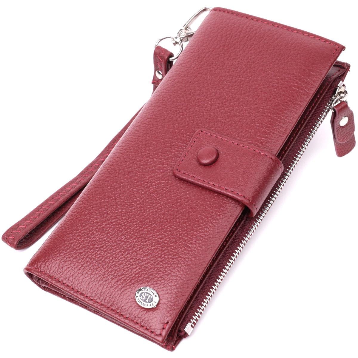 Кошелек женский ST Leather 22535 с ремнем на руку из натуральной кожи Бордовый (168-136-22535)
