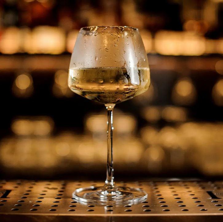 Набір келихів для білого вина Nude Mirage 425 мл 6 шт. (66092) - фото 3 Набір келихів для білого вина Nude Mirage 425 мл 6 шт. (66092) - фото 3