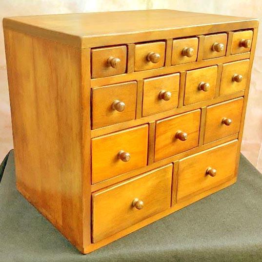 Шкаф каталожный из дерева Батеркап Карри (ШКК-004103) Шкаф каталожный из дерева Батеркап Карри (ШКК-004103)