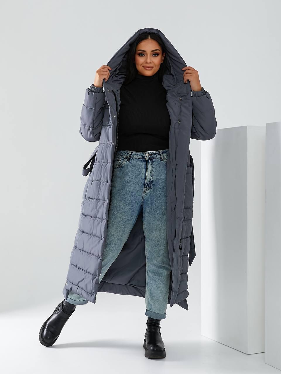 Пуховик длинный Aiza А032 на поясе кнопках молнии и с капюшоном р. 54-56 Хаки - фото 11 Пуховик длинный Aiza А032 на поясе кнопках молнии и с капюшоном р. 54-56 Хаки - фото 11