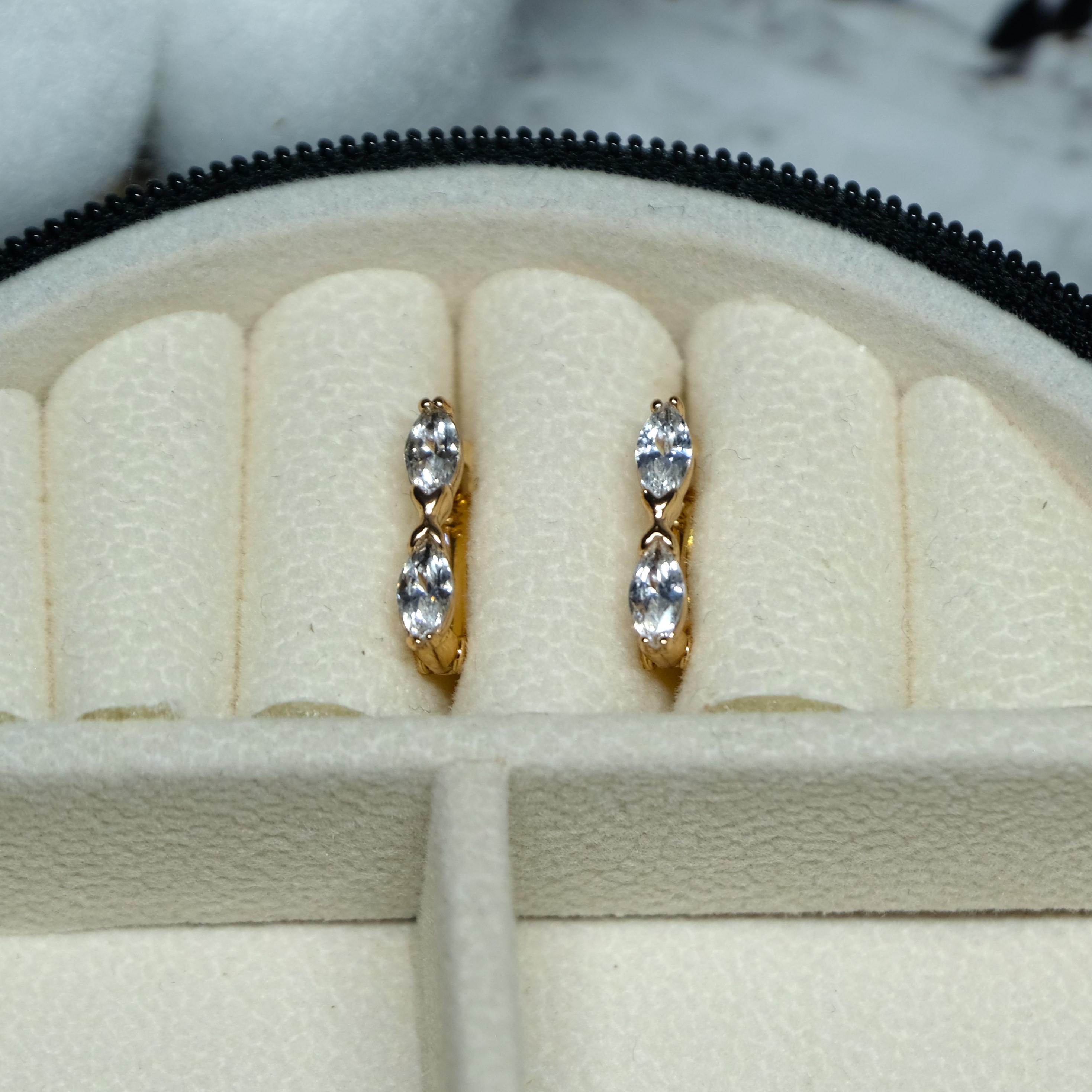 Сережки Xuping Jewerly с белым цирконом из медицинского сплава 17х3 мм (XC-983)