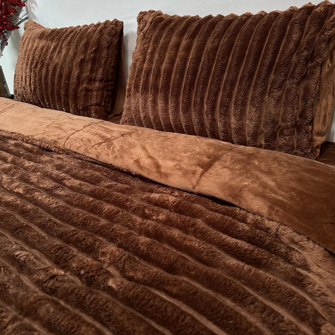 Комплект постільної білизни Шарпей мікрофібра наволочки 50х70 см 2 шт. Коричневий (29356767) - фото 5