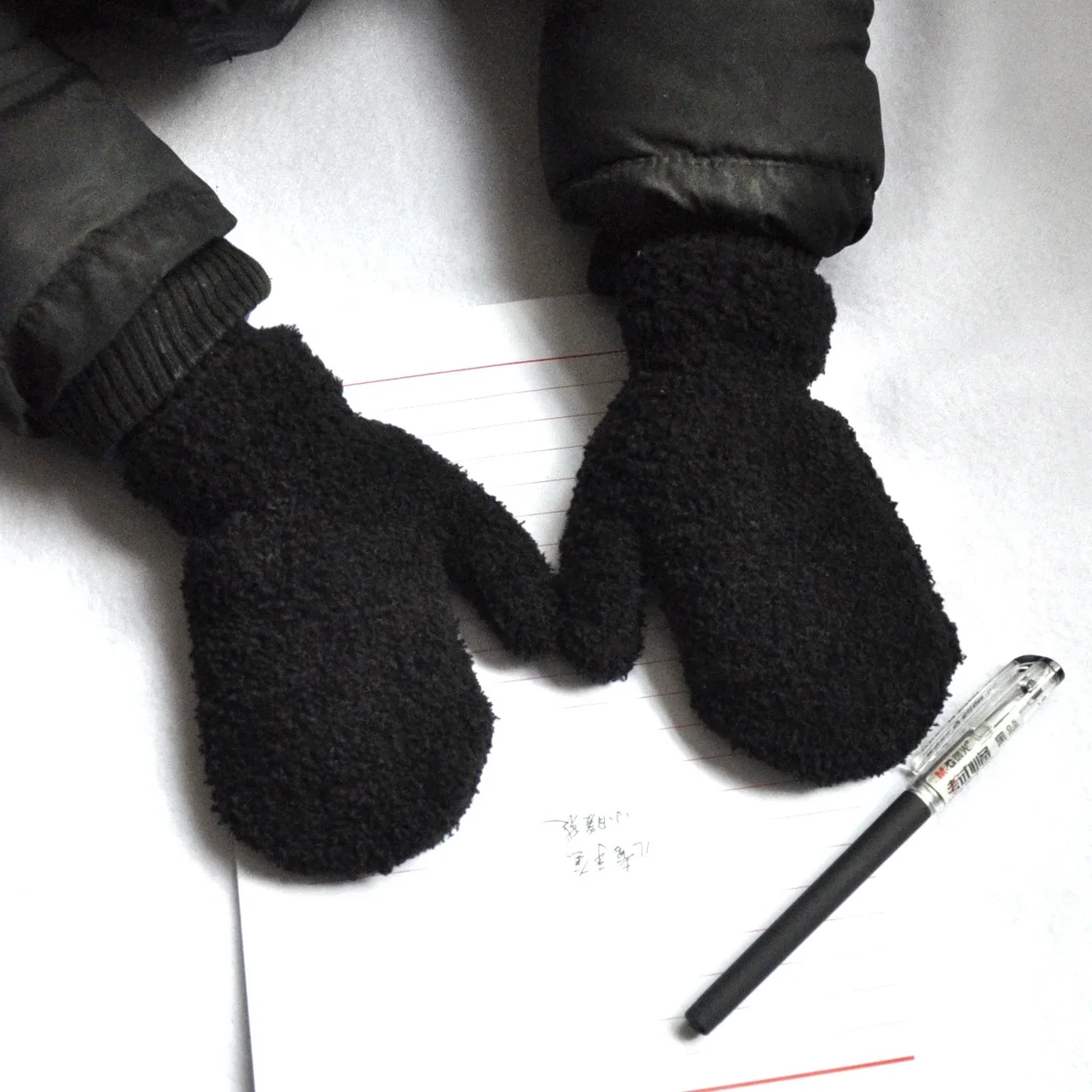 Перчатки детские теплые плюшевые Теди 1,2 до 4 лет Черный - фото 2 Перчатки детские теплые плюшевые Теди 1,2 до 4 лет Черный - фото 2