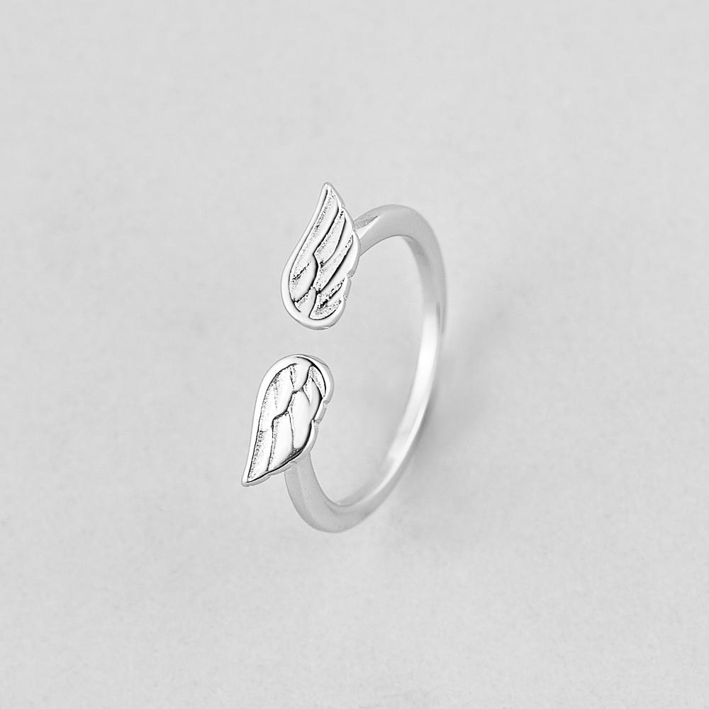 Серебряное кольцо Minimal Окрыленность р. 17 (510321-17)