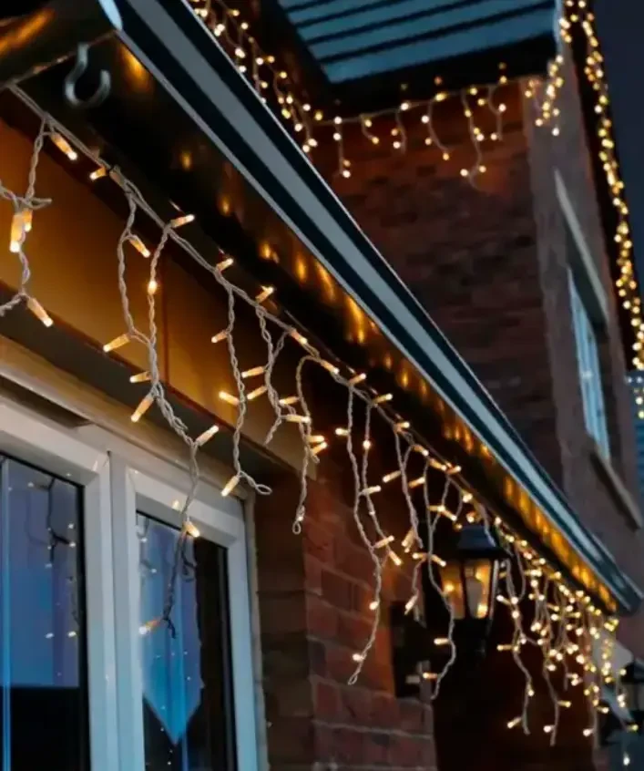 Гірлянда вулична UKC Бахрома Premium Iceclude IP65 120 LED 5×0,7 м (2402408694) - фото 7 Гірлянда вулична UKC Бахрома Premium Iceclude IP65 120 LED 5×0,7 м (2402408694) - фото 7