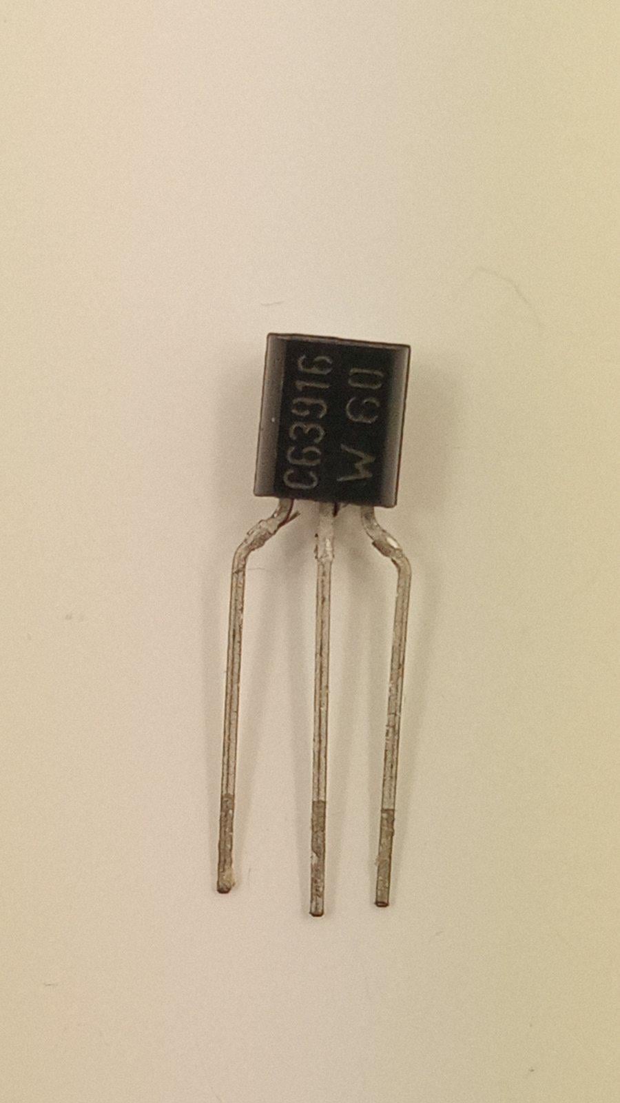 Транзистор BC639 NPN 80V 0,5A TO-92 (02651)