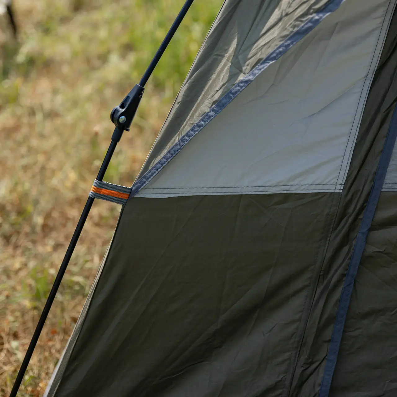 Палатка туристическая LUGI camping автоматическая с москитной сеткой и окнами с ковриком при входе 200х195х140 см (5b2b801e) - фото 4