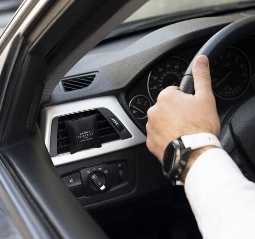 Ароматизатор для авто Aroma Selective Carbon саше энергия свежесть и свобода в каждом движении - фото 3 Ароматизатор для авто Aroma Selective Carbon саше энергия свежесть и свобода в каждом движении - фото 3