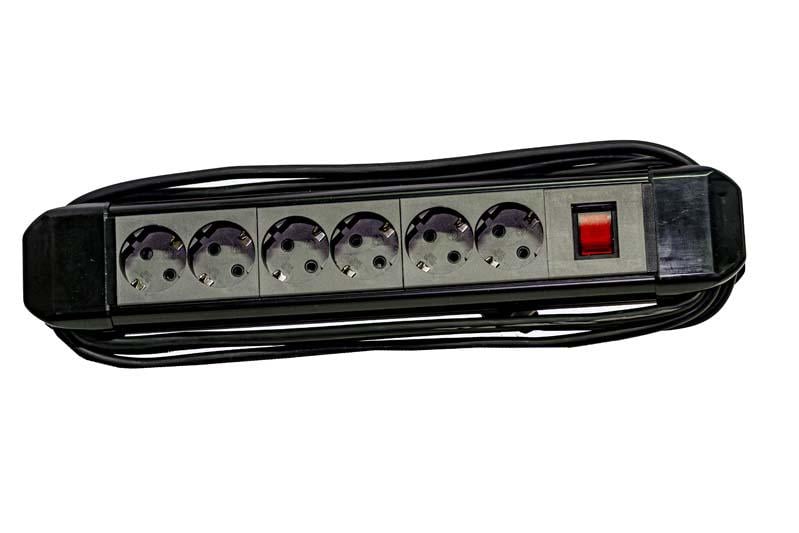 Удлинитель сетевой Famatel 22632 на 6 розеток с выключателем (17858801)