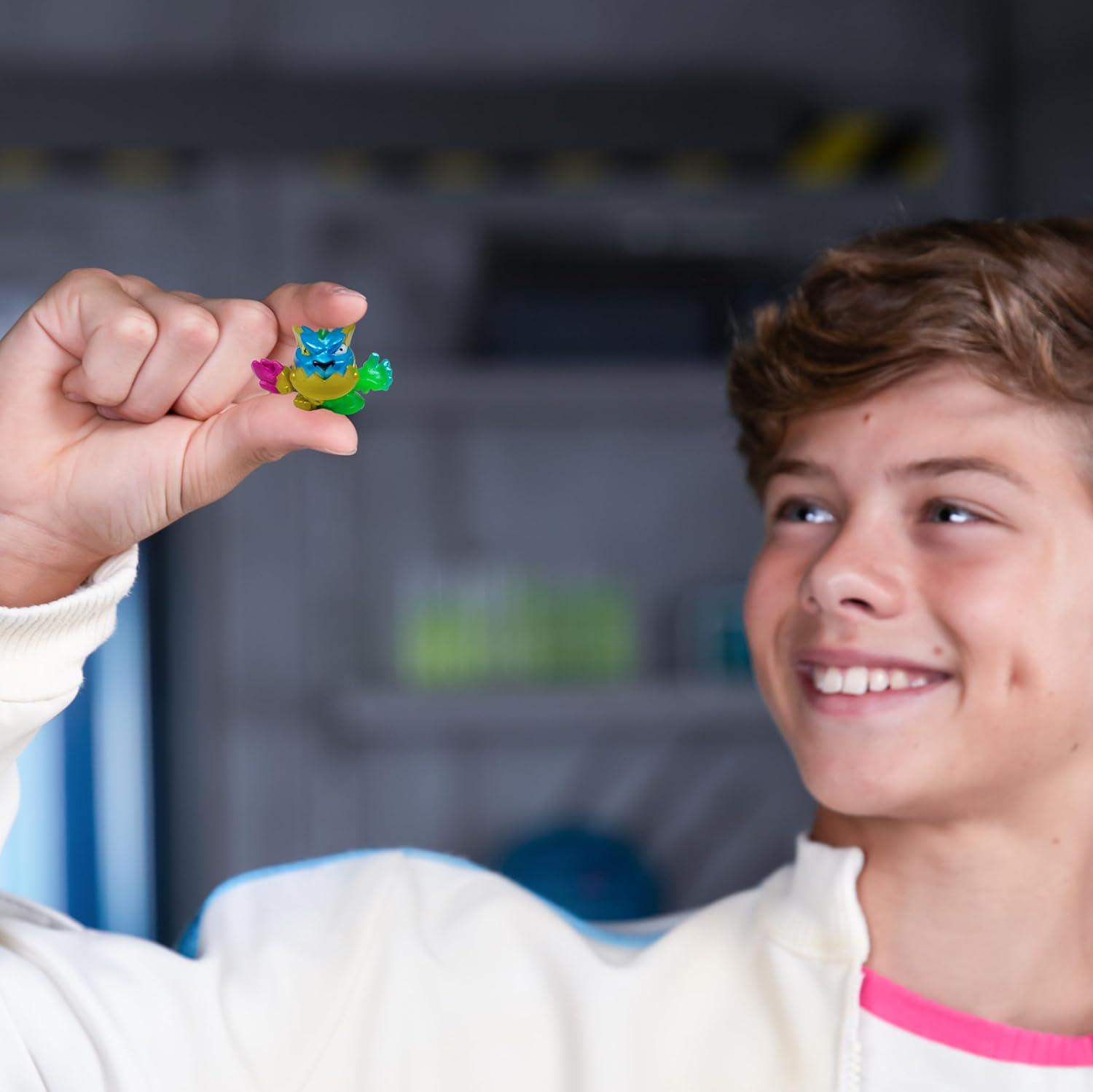 Игровые фигурки MrBeast Lab Swarms Lab Series 2 Atomic Lab 5 Pack Collectible Micro Beasts (30641962) - фото 3 Игровые фигурки MrBeast Lab Swarms Lab Series 2 Atomic Lab 5 Pack Collectible Micro Beasts (30641962) - фото 3