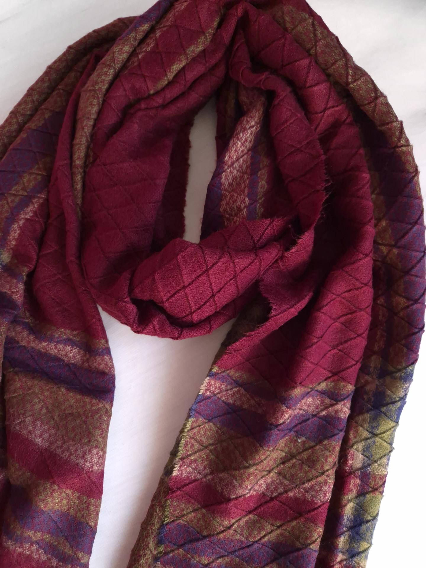 Шарф-палантин жіночий в ромби з китицями осінь-зима 224х78 см Бордовий (15924) - фото 2