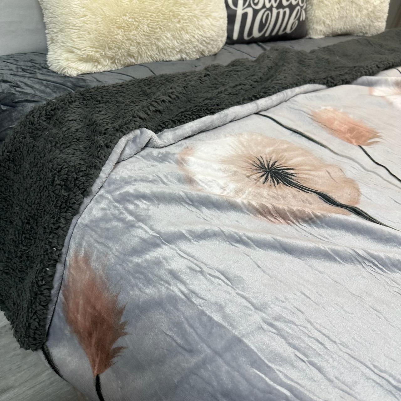 Плед-покривало двосторонній з малюнком 200х220 см Темно-сірий (PL-2-7) - фото 2 Плед-покривало двосторонній з малюнком 200х220 см Темно-сірий (PL-2-7) - фото 2