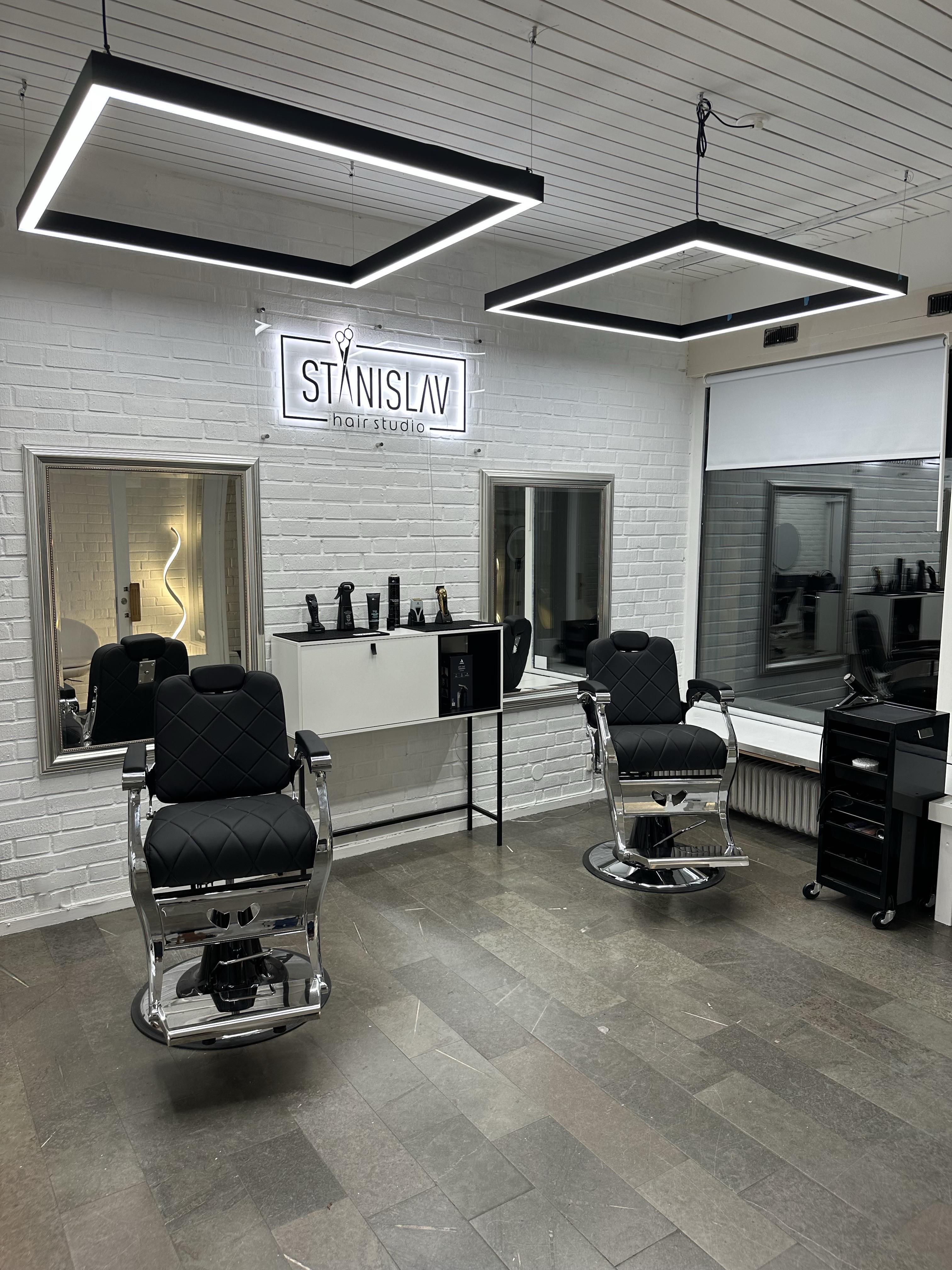 Підвісний світильник світлодіодний CLEAR LIGHT Verona-Q квадрат 360 Вт 4200К 3000х3000 мм Чорний (VQ30036012) - фото 3 Підвісний світильник світлодіодний CLEAR LIGHT Verona-Q квадрат 360 Вт 4200К 3000х3000 мм Чорний (VQ30036012) - фото 3