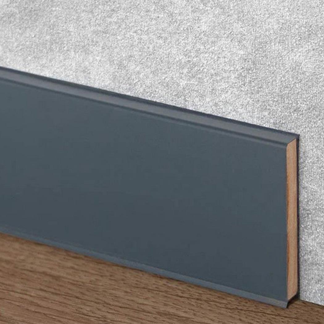 Плинтус Doellken Cubu flex life 1209 100 мм 2,5м Антрацит - фото 2 Плинтус Doellken Cubu flex life 1209 100 мм 2,5м Антрацит - фото 2