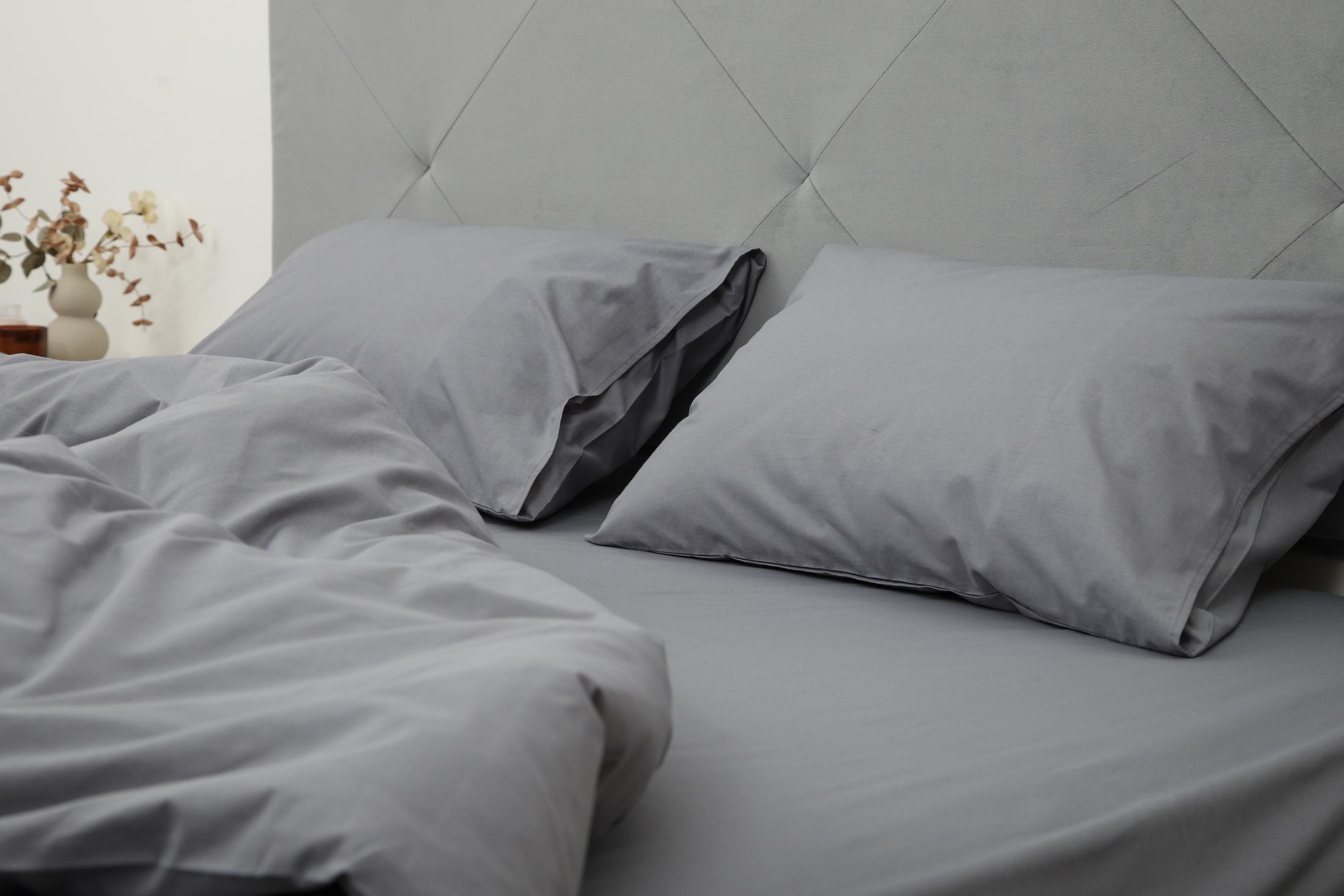 Комплект постельного белья евро Amore 4304 ранфорс Темно-серый (KPB-Ae-R-4304(50x70)_) - фото 2 Комплект постельного белья евро Amore 4304 ранфорс Темно-серый (KPB-Ae-R-4304(50x70)_) - фото 2