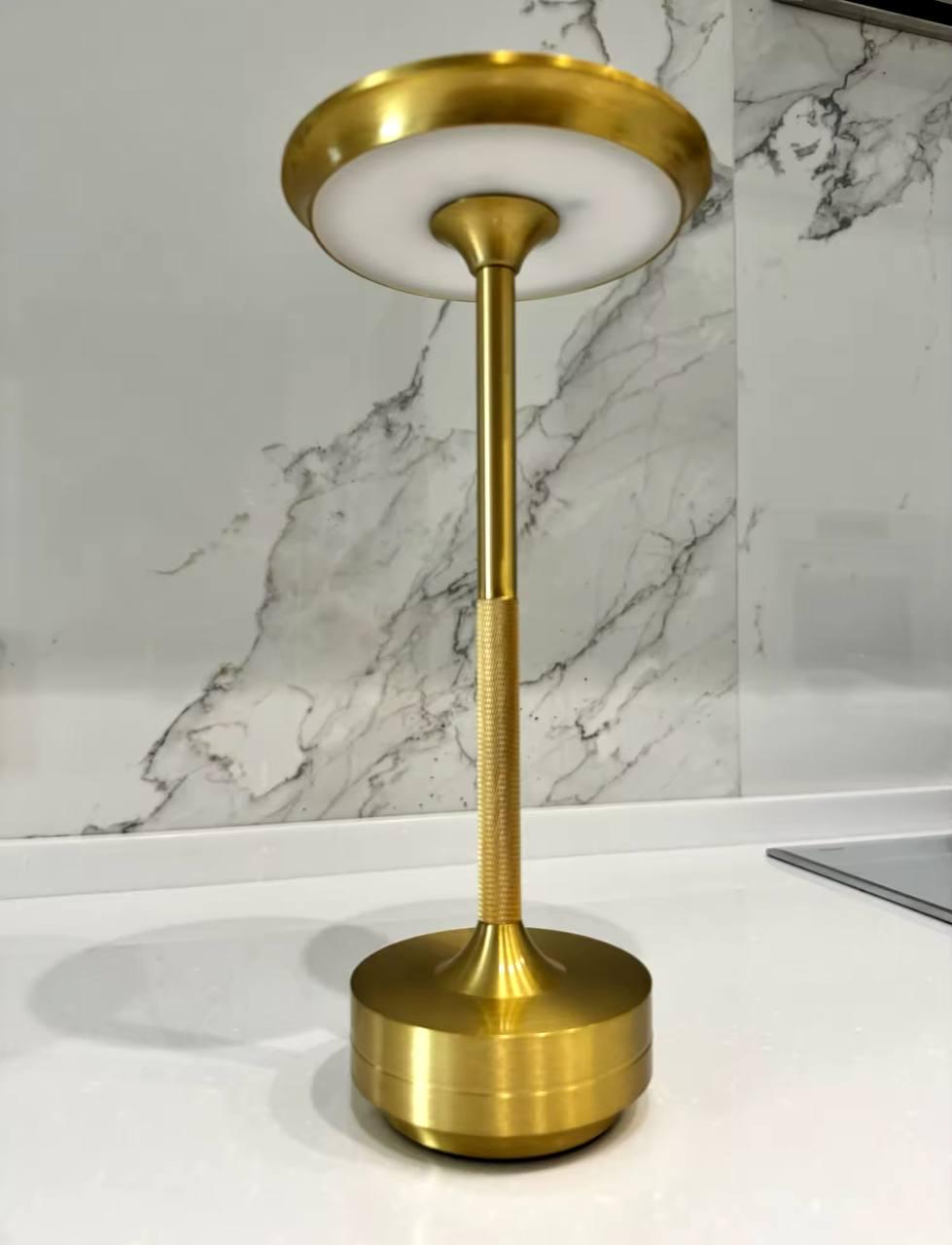 Настольная лампа аккумуляторная Zilini 01 Золотой (23789344) - фото 3 Настольная лампа аккумуляторная Zilini 01 Золотой (23789344) - фото 3