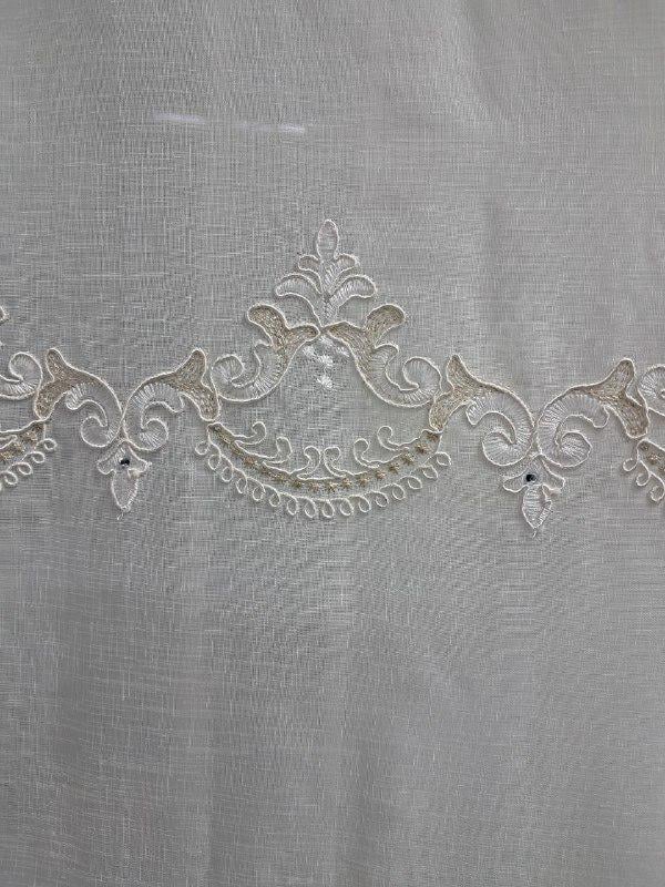 Гардина из искусственного батиста с вышивкой кордовой нитью и стразами 400х270 см - фото 3 Гардина из искусственного батиста с вышивкой кордовой нитью и стразами 400х270 см - фото 3