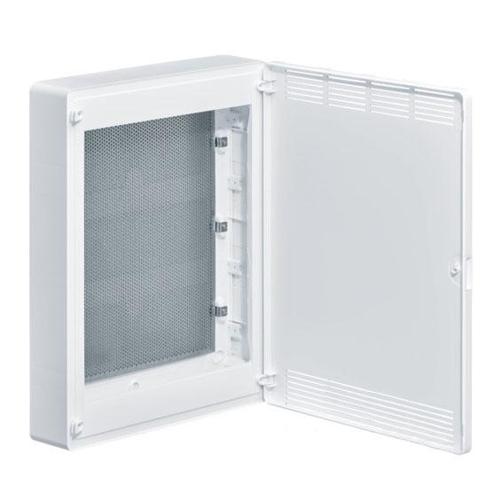 Щит Hager Golf 3-рядный для ММ-оборудования с наружной установкой и белыми пластиковыми перфорированными дверьми (VS318PZF)