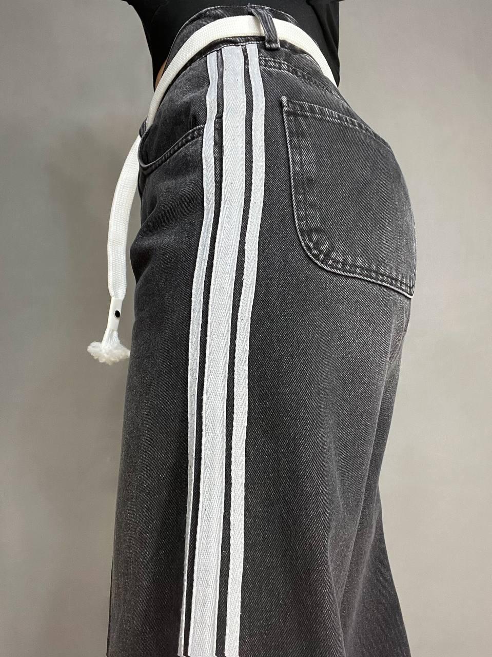 Джинси жіночі Vonnavi 414-240 палаццо з лампасами пояс резинка шнурок р. 27 Чорний (2561) - фото 5 Джинси жіночі Vonnavi 414-240 палаццо з лампасами пояс резинка шнурок р. 27 Чорний (2561) - фото 5