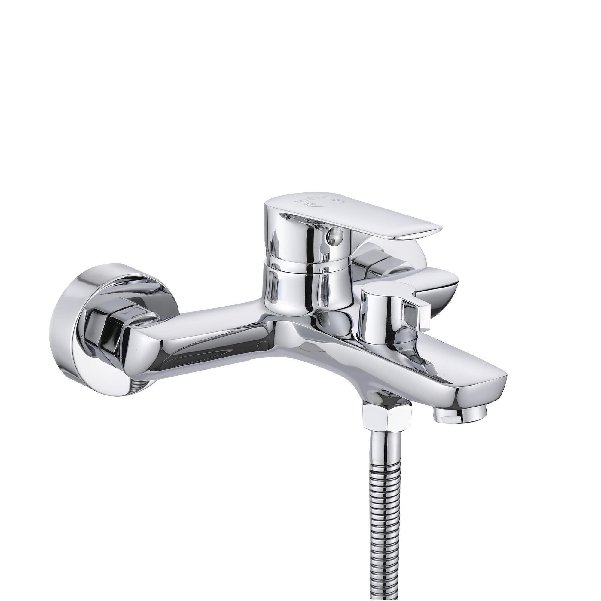 Смеситель для ванны Qtap Leo New с душевым гарнитуром QTLEO259CRM45563 Chrome (SD00051687) Смеситель для ванны Qtap Leo New с душевым гарнитуром QTLEO259CRM45563 Chrome (SD00051687)