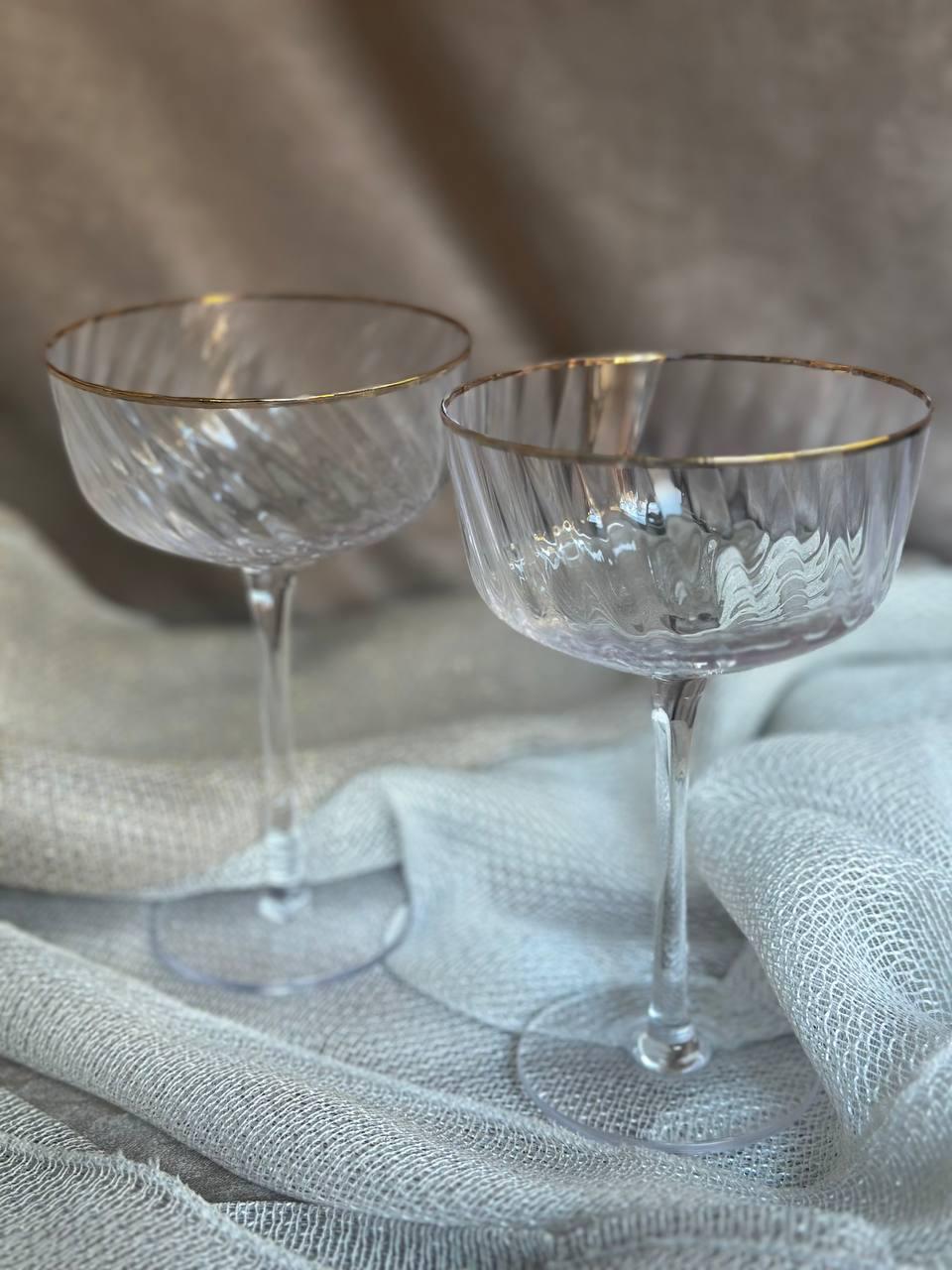 Набір келихів для коктейлю Versailles VSC-24300 300 мл 2 шт. (21682146) Набір келихів для коктейлю Versailles VSC-24300 300 мл 2 шт. (21682146)