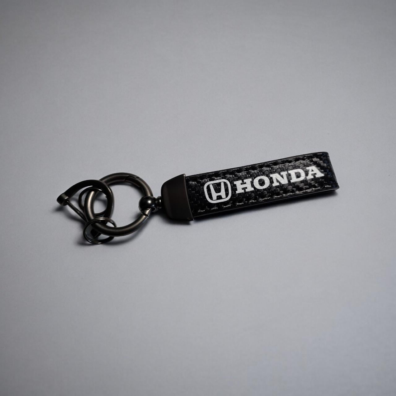 Брелок автомобильный Honda кожаный с карабином экокожа/металл (2235951016)