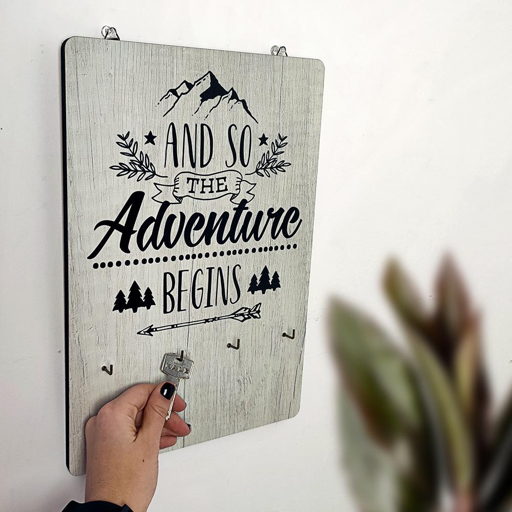 Ключниця настінна вертикальна And so the adventure begins (KEDB_20F001) - фото 2