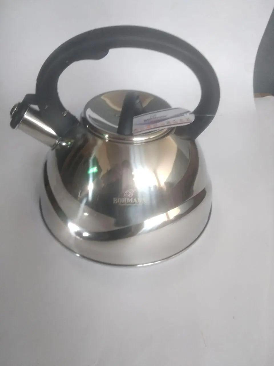 Чайник Bohmann для газової та індукційної плити 3,5 л (7617-35) - фото 2 Чайник Bohmann для газової та індукційної плити 3,5 л (7617-35) - фото 2
