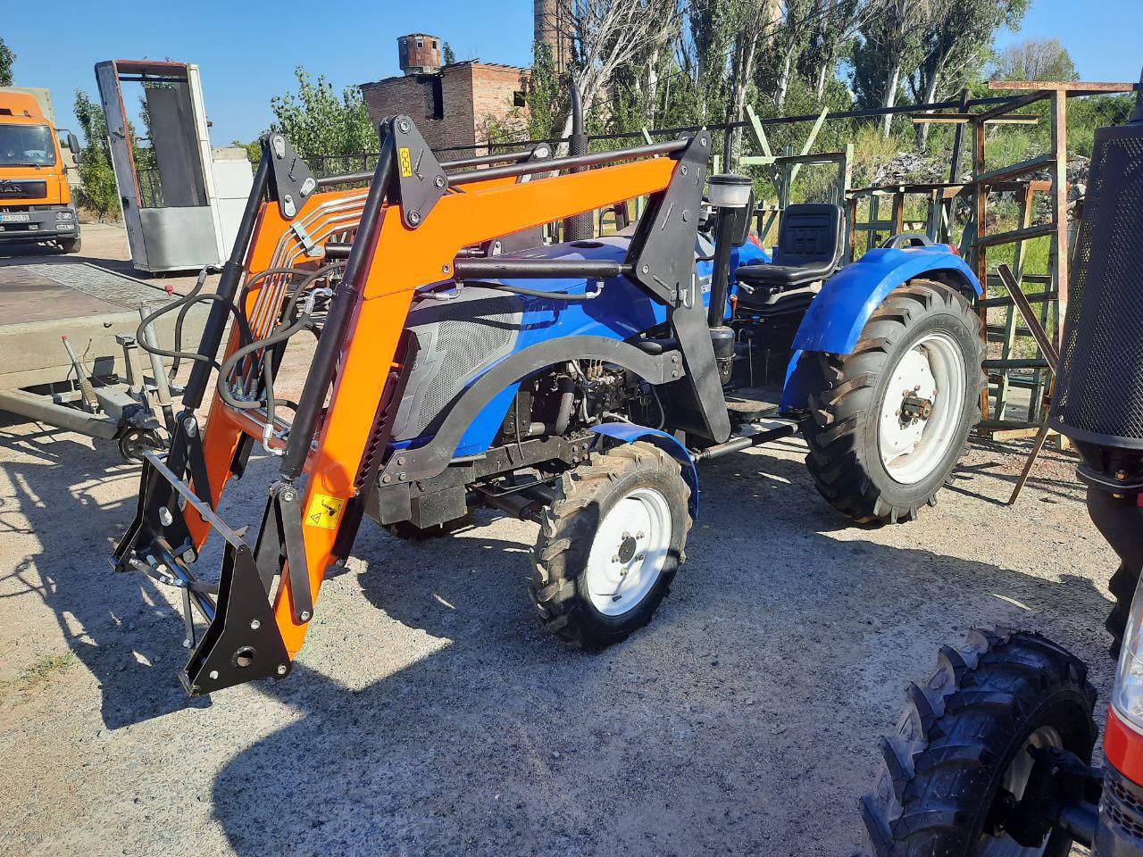 Погрузчик фронтальный с ковшом и джойстиком для минитрактора Agris Group НТ-500KJ