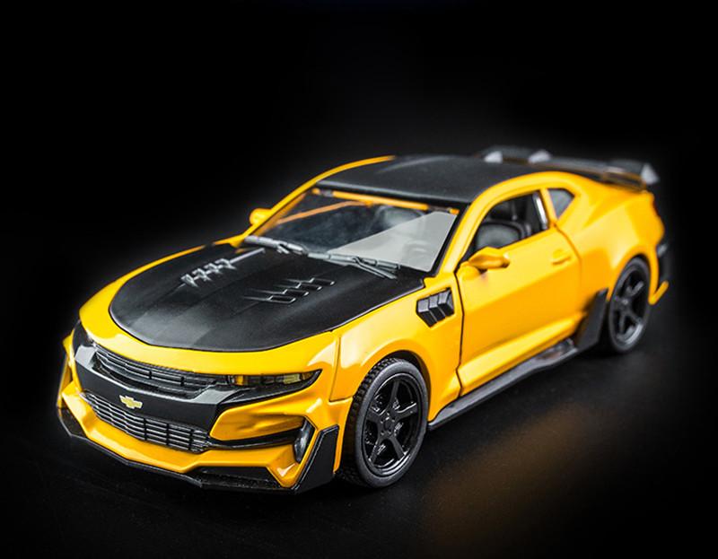 Іграшкова машинка Chevrolet Camaro з фарами, що світяться, та звуковими ефектами мотора маштаб 1:32 (VA-1130901395) - фото 9