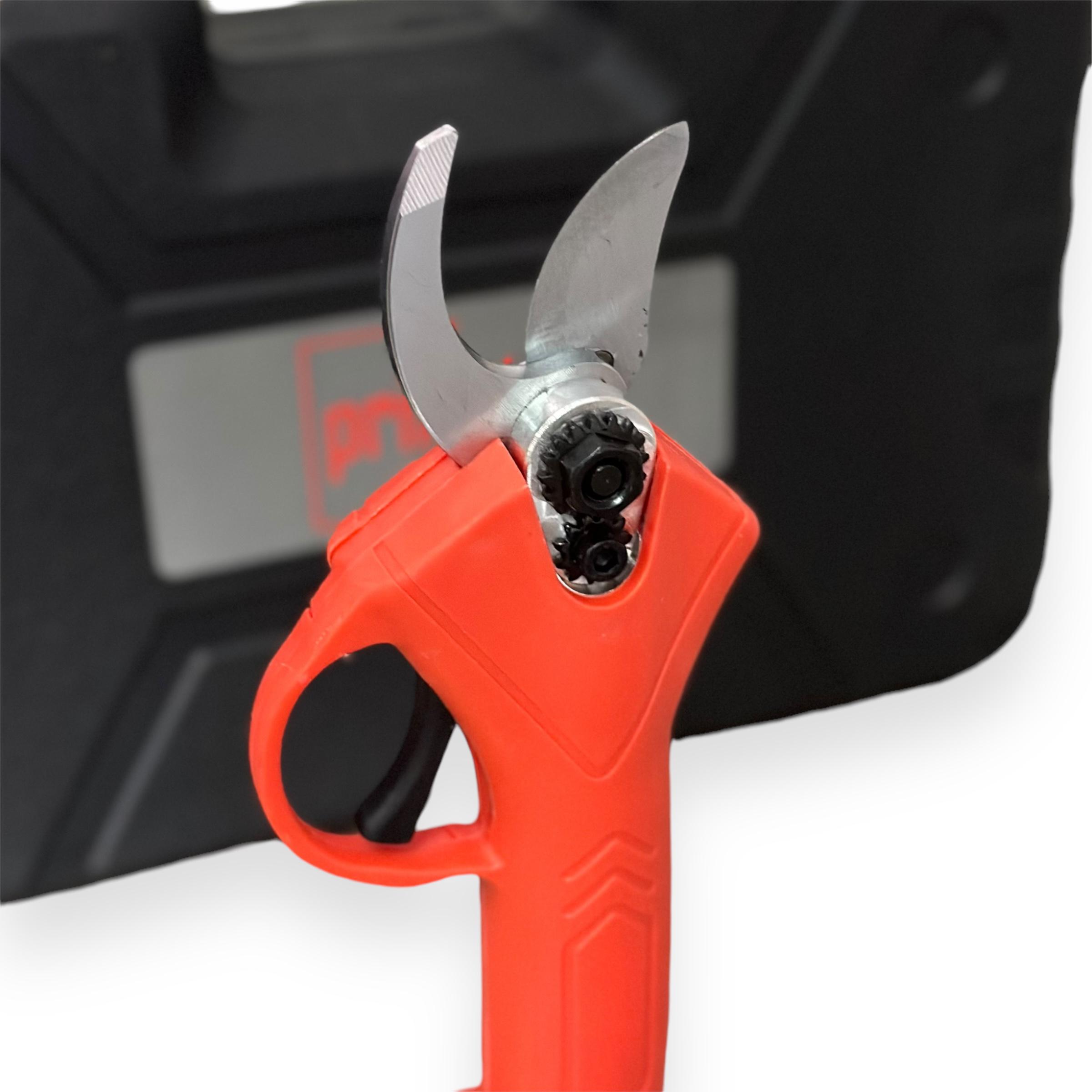 Комплект Primatec пилка акумуляторна ланцюгова міні та садовий секатор акумуляторний у пластиковому кейсі - фото 14