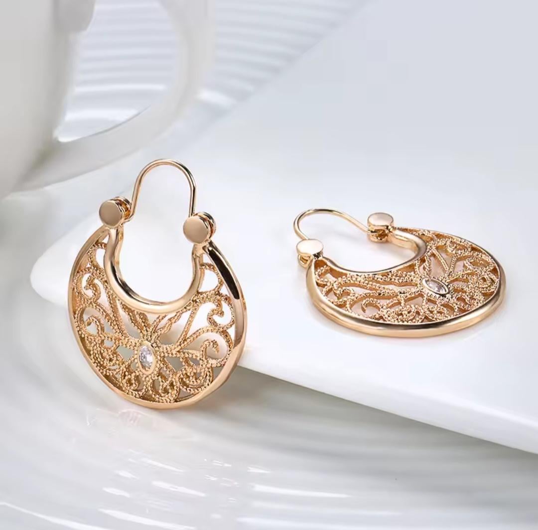 Серьги из медицинского золота качельки с узорами (256855555)