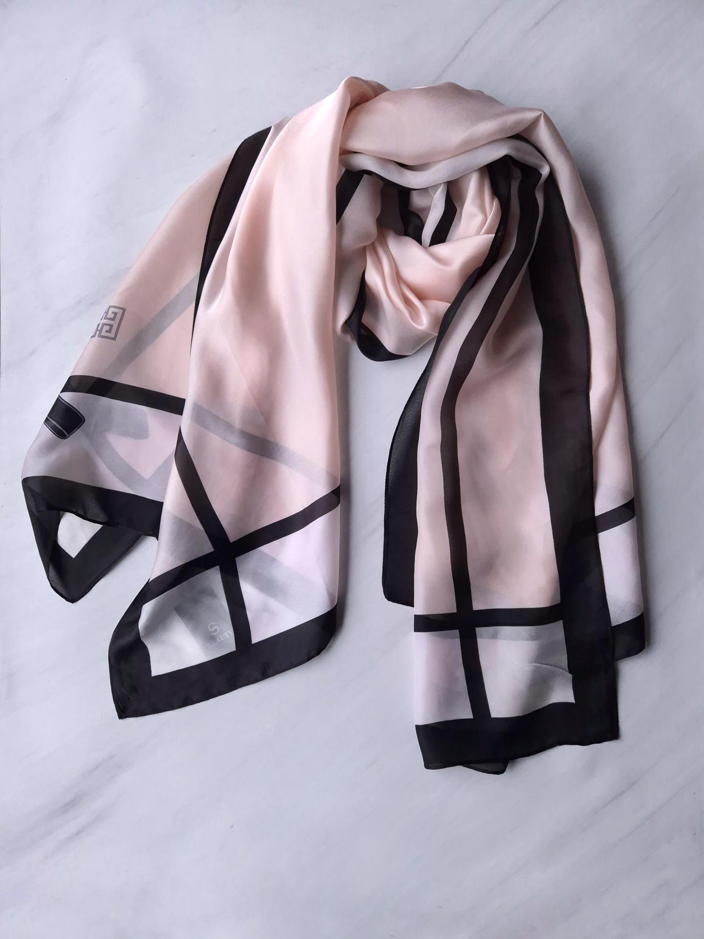 Шарф-палантин жіночий літо-весна-осінь з чорною окантовкою Beauty 176х95 см Пудровий (14126)
