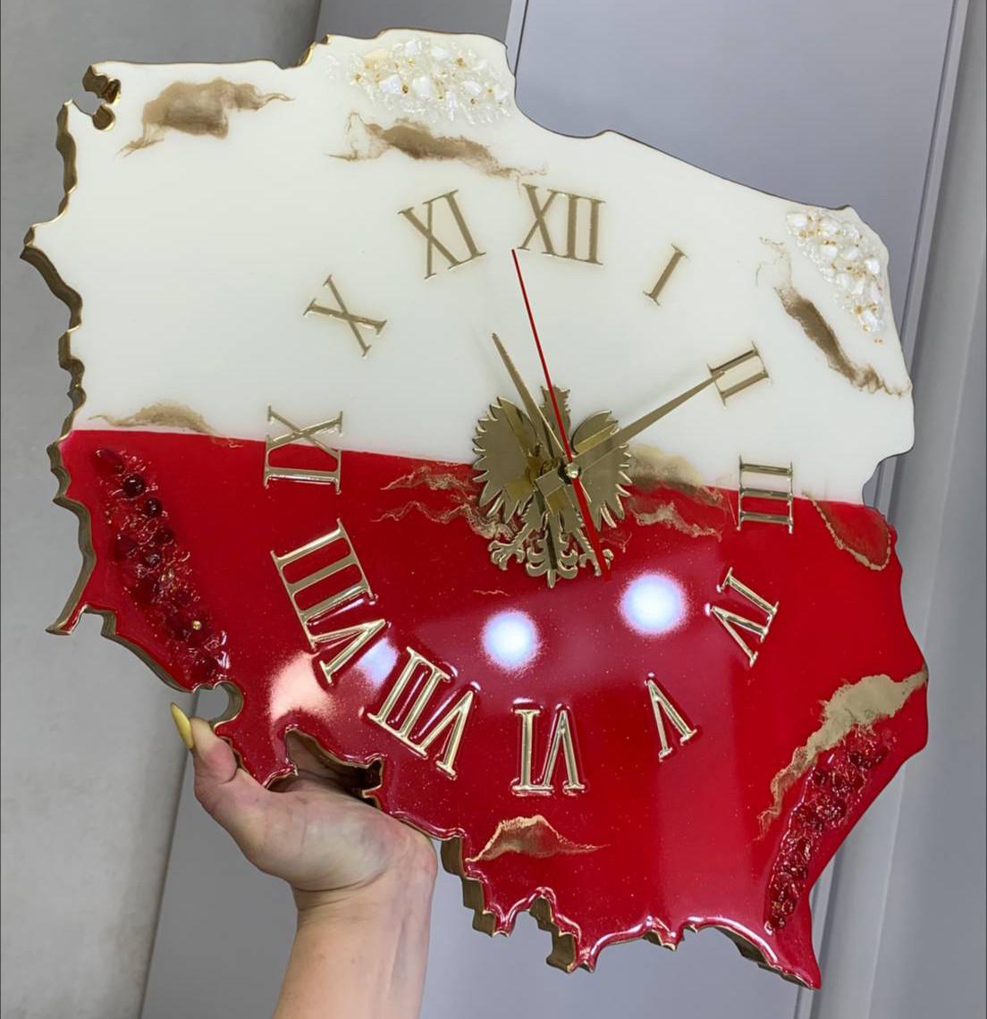 Часы настенные из эпоксидной смолы Карта Польши 60х54 см