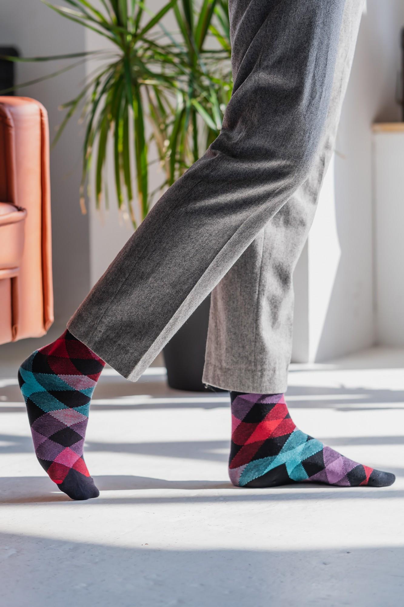 Шкарпетки високі безшовні JILL ANTONY Organic cotton із принтом ромби р. 39-41 Чорний (40017) - фото 2