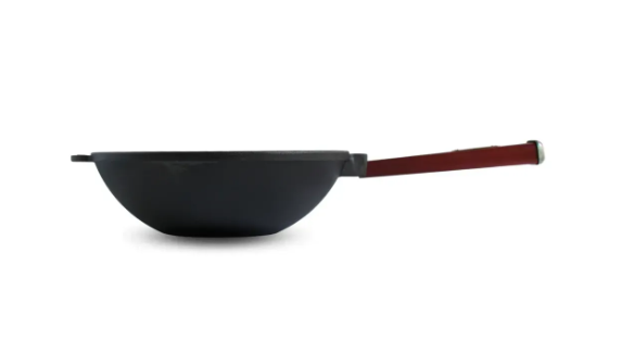 Сковорода чугунная Brizoll WOK с деревянной ручкой и стеклянной крышкой 2,2 л Bordo (W24HP2-6) - фото 4 Сковорода чугунная Brizoll WOK с деревянной ручкой и стеклянной крышкой 2,2 л Bordo (W24HP2-6) - фото 4