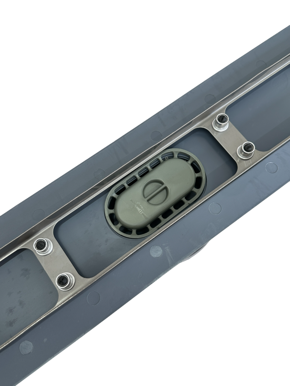 Трап лінійний MAXIFLOW Pera Legal 360 з решіткою під плитку 50 cм (3158.0Y050K.050.1) - фото 12 Трап лінійний MAXIFLOW Pera Legal 360 з решіткою під плитку 50 cм (3158.0Y050K.050.1) - фото 12