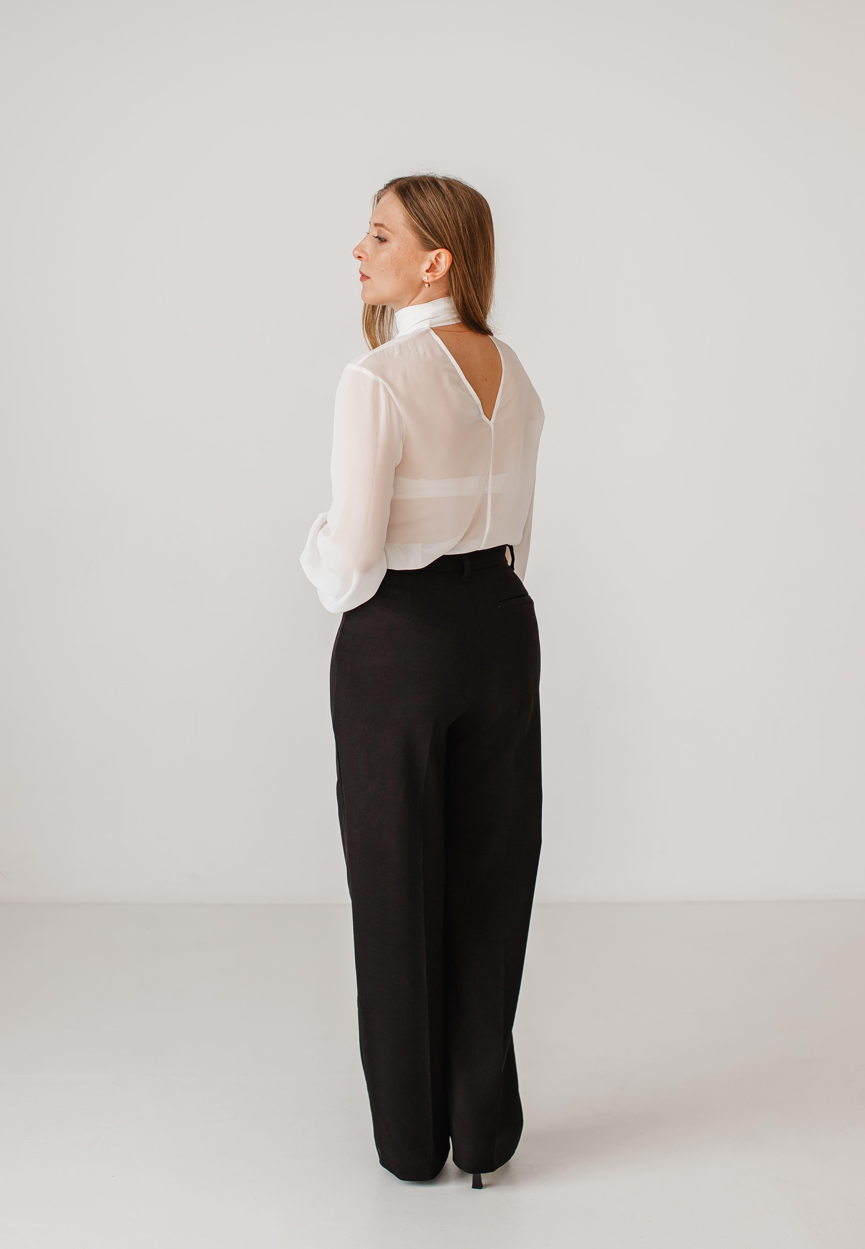 Блуза жіноча VSlatinina напівпрозора шифонова з бантом XS Айворі (01234567819) - фото 2 Блуза жіноча VSlatinina напівпрозора шифонова з бантом XS Айворі (01234567819) - фото 2