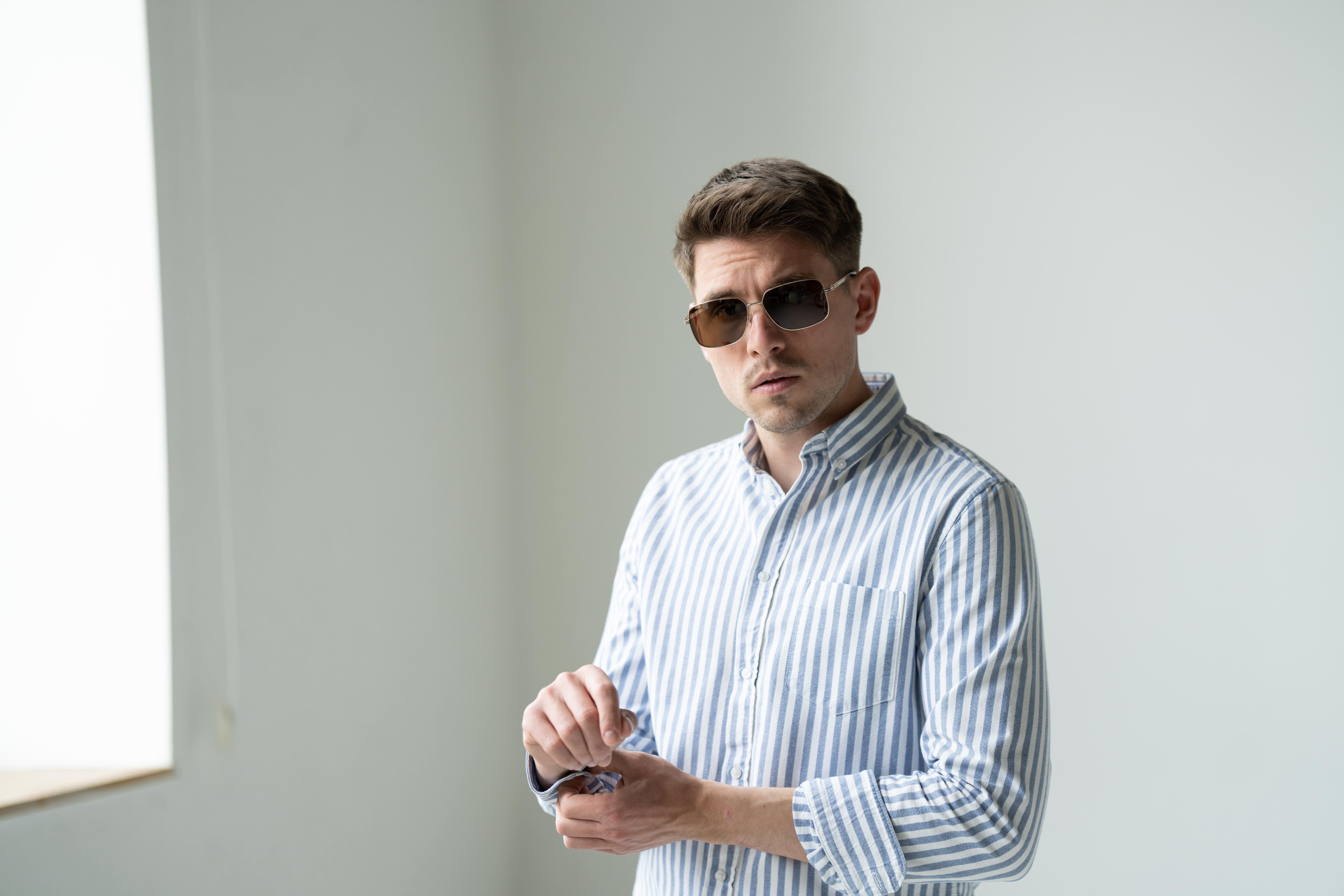 Сонцезахисні окуляри чоловічі MEGAPOLIS 702 Gold (11650014) - фото 7 Сонцезахисні окуляри чоловічі MEGAPOLIS 702 Gold (11650014) - фото 7