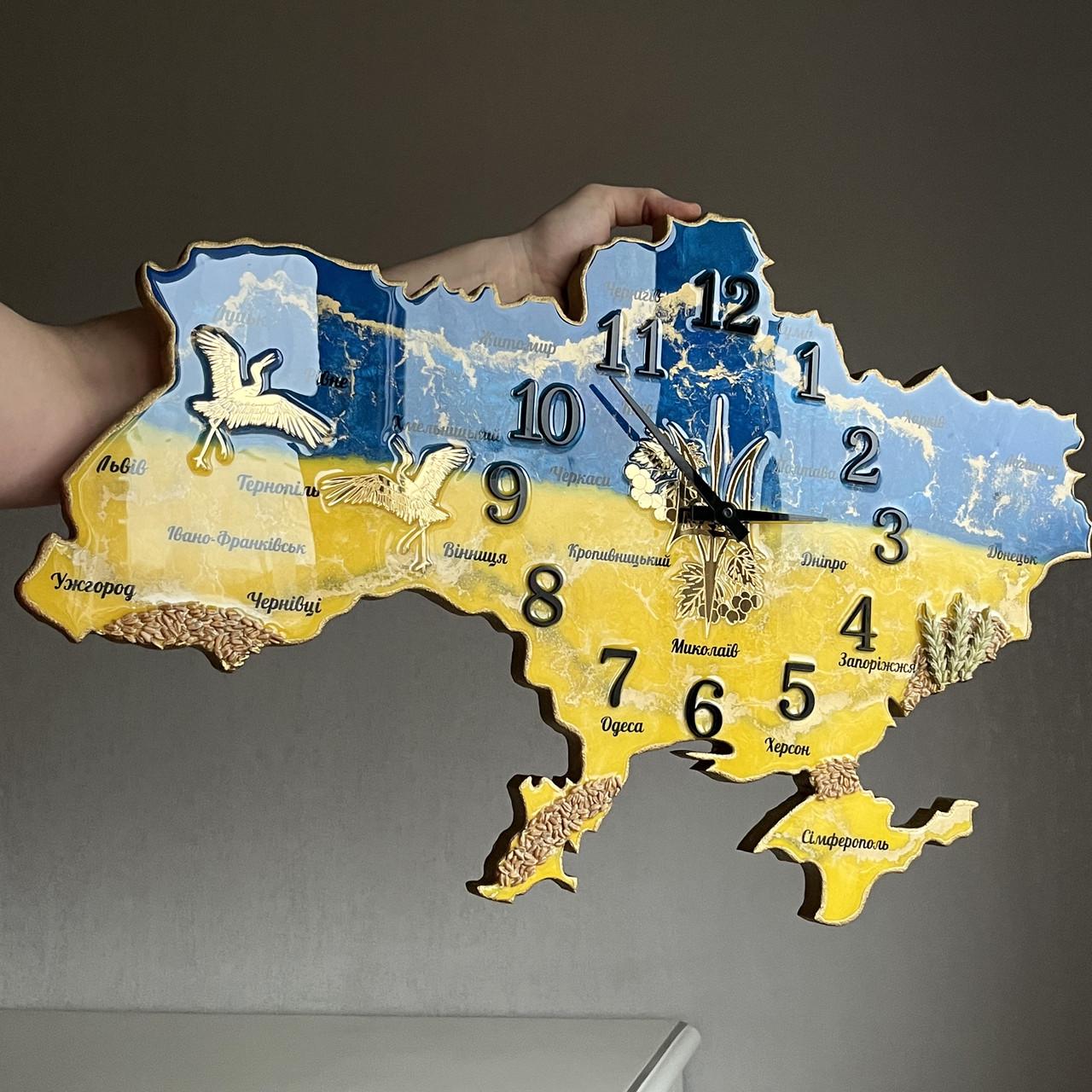 Часы настенные из эпоксидной смолы Карта Украины 70х45 см