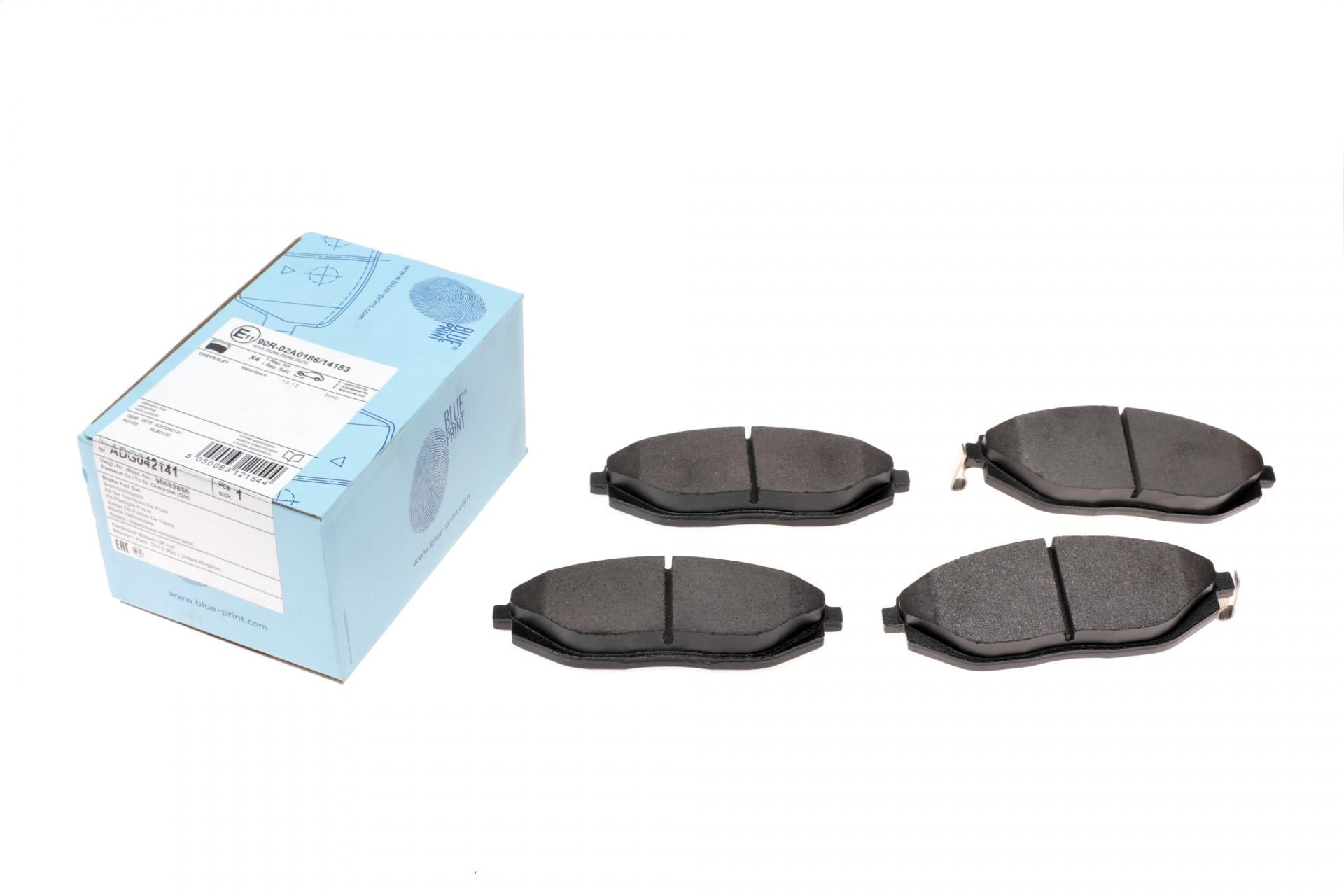 Тормозные колодки передние BLUE PRINT для Chevrolet Spark 1.0-1.2 i 10- (ADG042141)