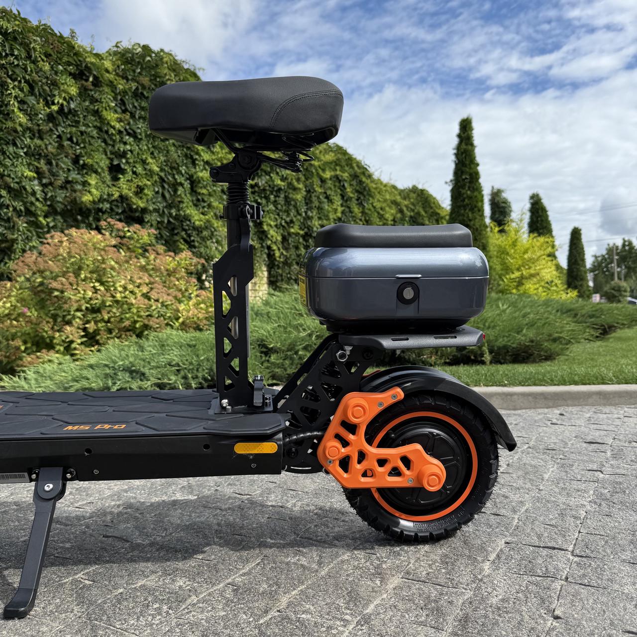 Електросамокат з сидінням Kugoo Kirin M5 Pro 21 Ah 1200W (2666580909) - фото 2 Електросамокат з сидінням Kugoo Kirin M5 Pro 21 Ah 1200W (2666580909) - фото 2